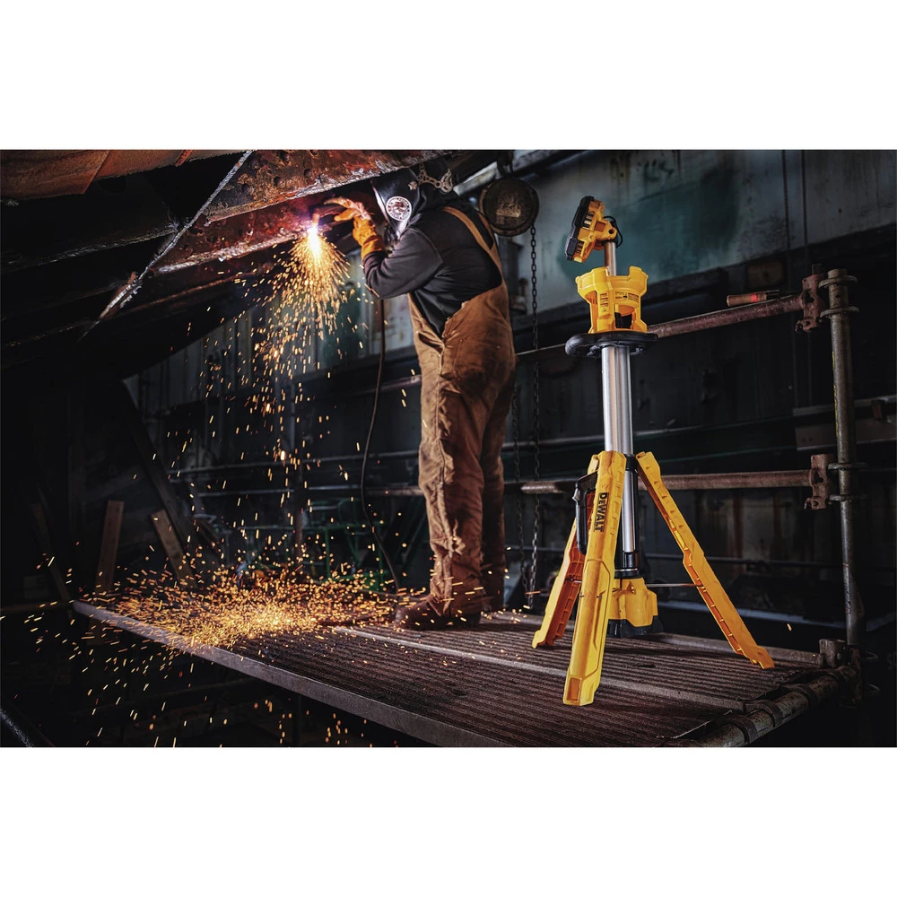 Dewalt DCL079B 20V MAX Cordless Tripod Light (Tool Only) 8 Dewalt DCL079B 20V MAX Cordless Tripod Light (Tool Only) - Image 7