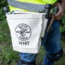 Klein Tools 5416T No. 4 Canvas 5 X 10 X 9 In. Bull Pin And Bolt Pouch With Tunnel Connection 19 Klein Tools 5416T No. 4 Canvas 5 X 10 X 9 In. Bull Pin And Bolt Pouch With Tunnel Connection -Tool Storage Sales klnn5416t i