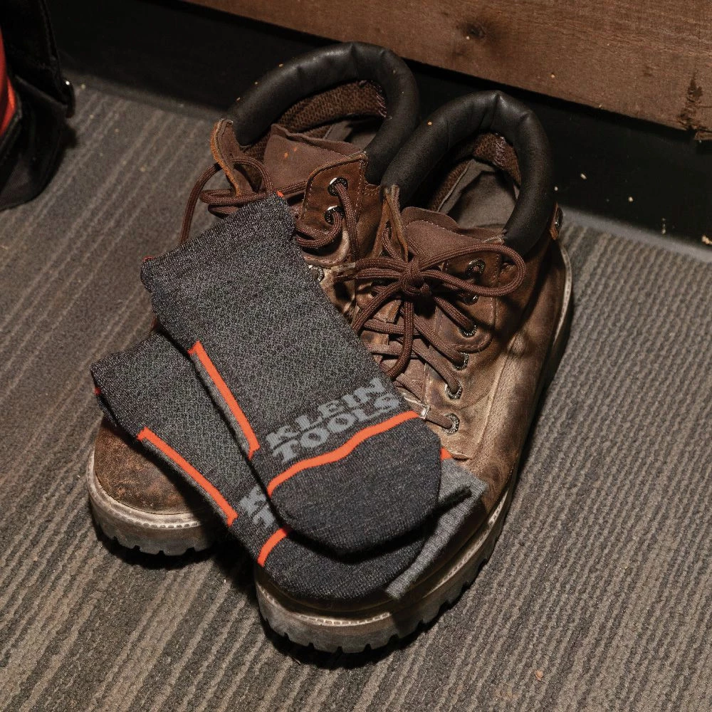 Klein Tools 60508 1 Pair Performance Thermal Socks - Large, Dark Gray/Light Gray/Orange 5 Klein Tools 60508 1 Pair Performance Thermal Socks - Large, Dark Gray/Light Gray/Orange - Image 3