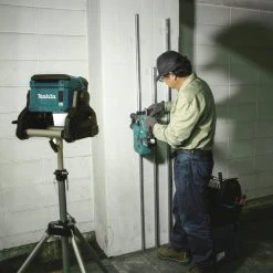 Makita DML811 18V LXT Lithium-Ion LED Cordless/ Corded Work Light (Tool Only) -Tool Storage Sales mktndml811 k