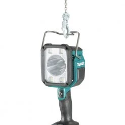 Makita DML812 18V LXT Lithium-Ion Cordless L.E.D. Flashlight / Spotlight (Light Only) -Tool Storage Sales mktndml812 b